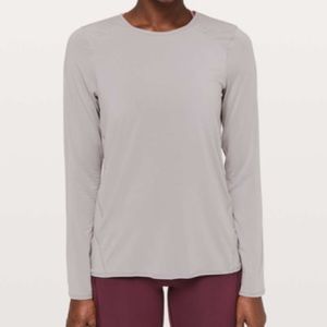 Timeless twist Lululemon long sleeve